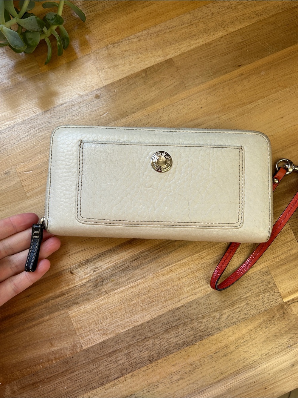 Coach Pebbled Leather Zip Wallet Wristlet in Chalk blue interior